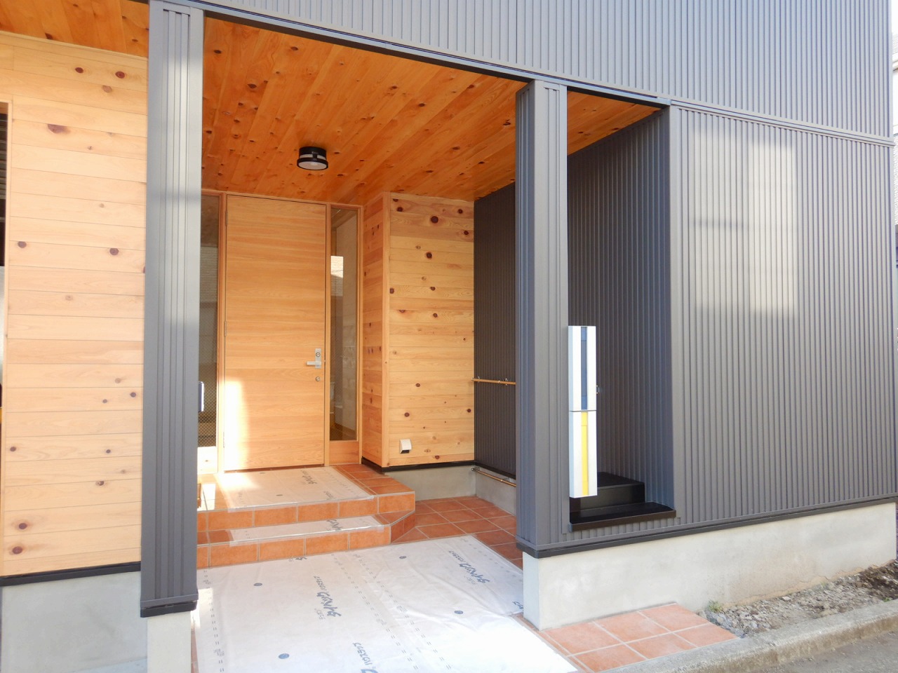 《現場進行中》まもなく完成